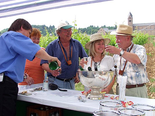 Eibinger Weinwanderung - Wein genießen im Weinberg